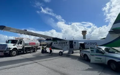 FIRST TIME FLYING IN A PROPELLER PLANE FROM ARUBA TO CURACAO