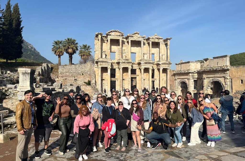 Why You Can Benefit From Guided Group Tours